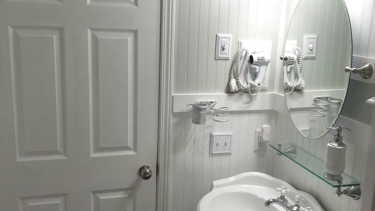 Photo of Bathroom in Rodanthe