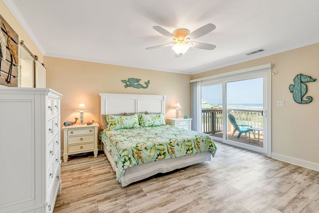 Photo of Others in Emerald Isle