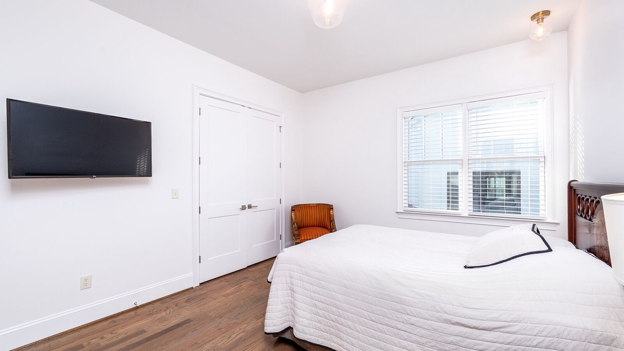 Photo of Bedroom in Oakhurst