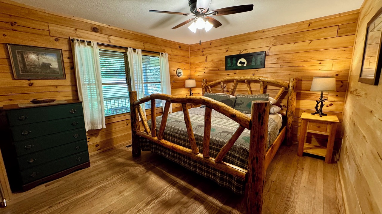 Photo of Bedroom in Robbinsville