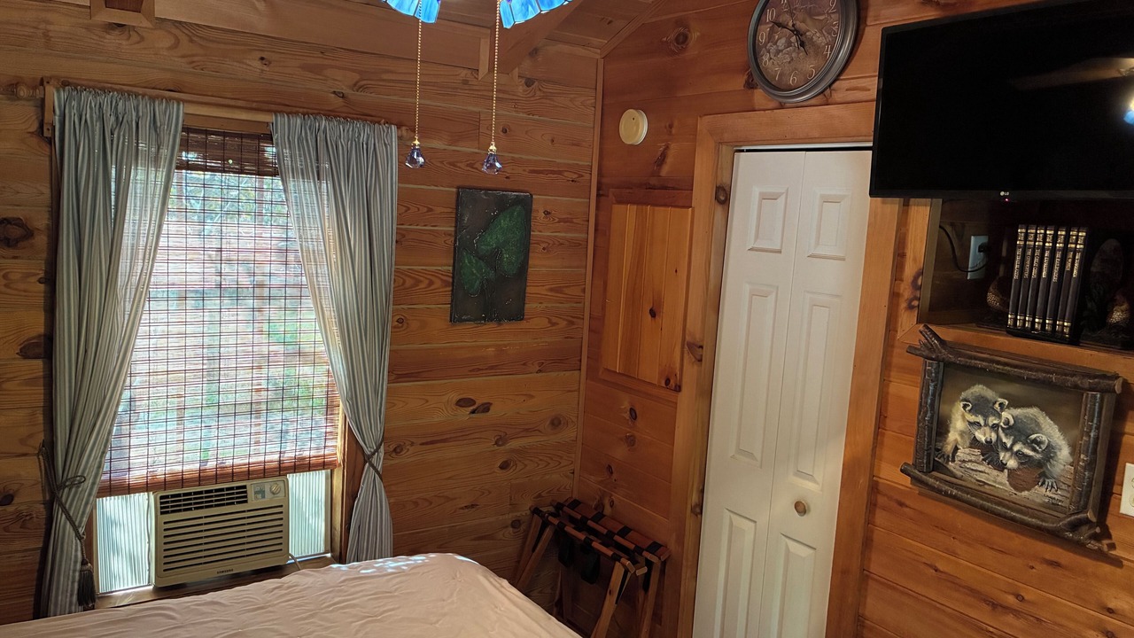 Photo of Bedroom in Todd