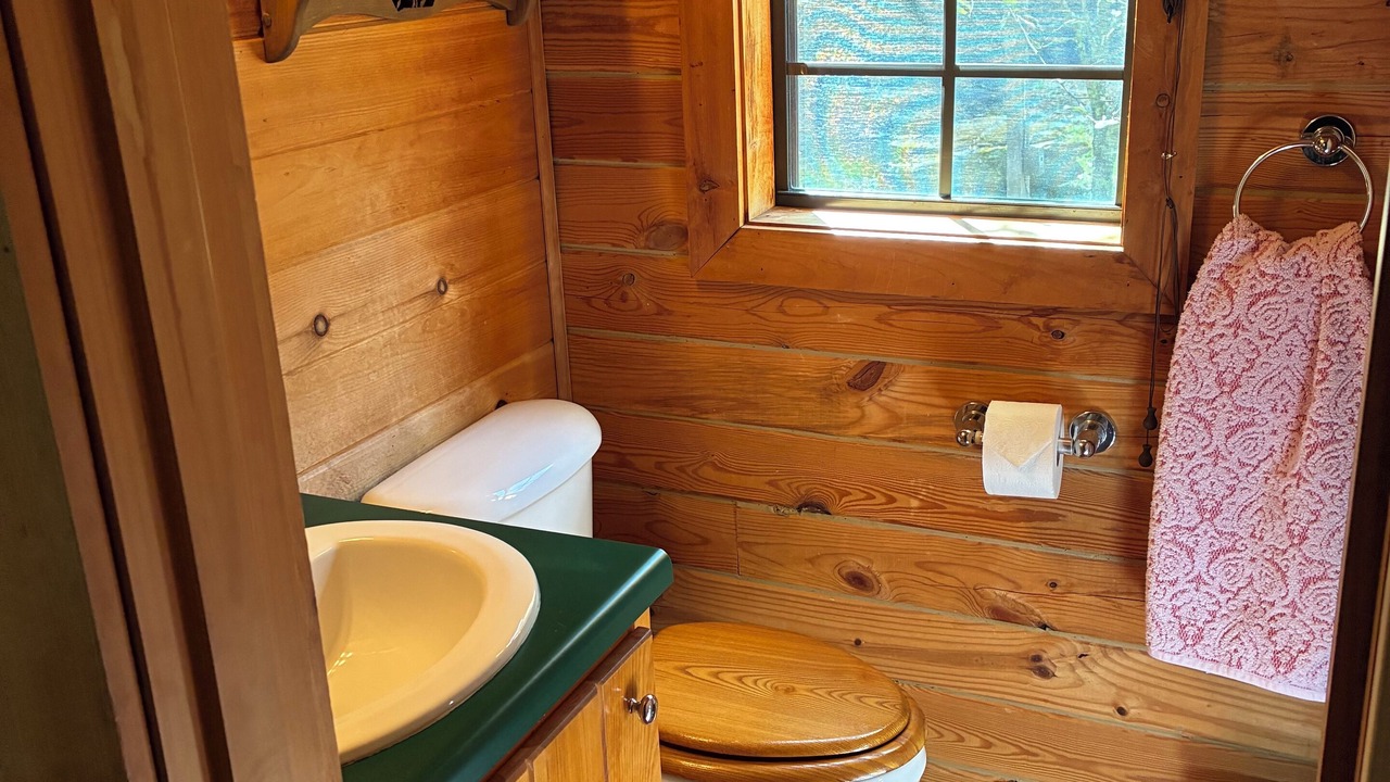 Photo of Bathroom in Todd