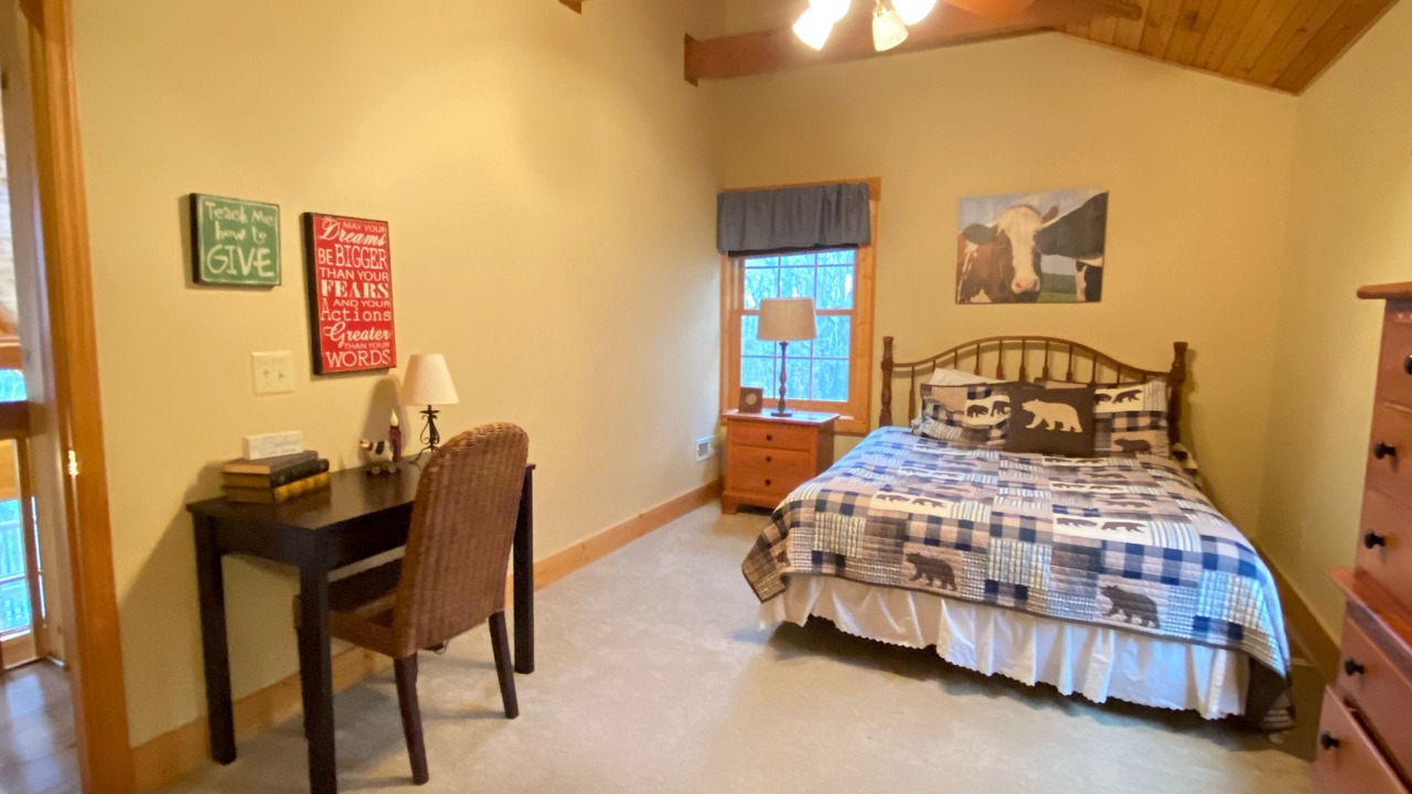 Photo of Bedroom in Blowing Rock