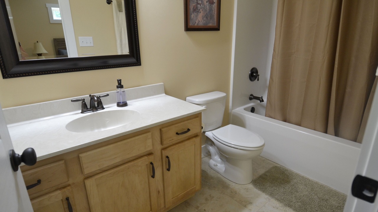 Photo of Bathroom in Fairview