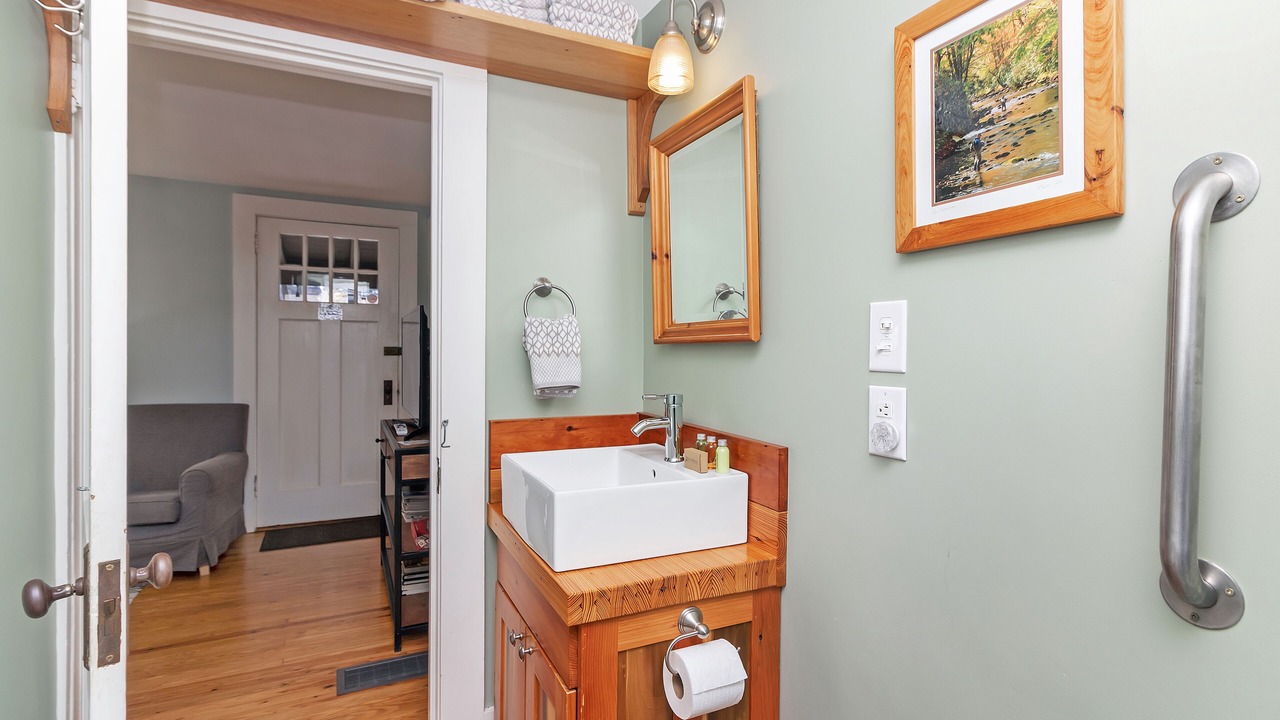 Photo of Bathroom in Brevard