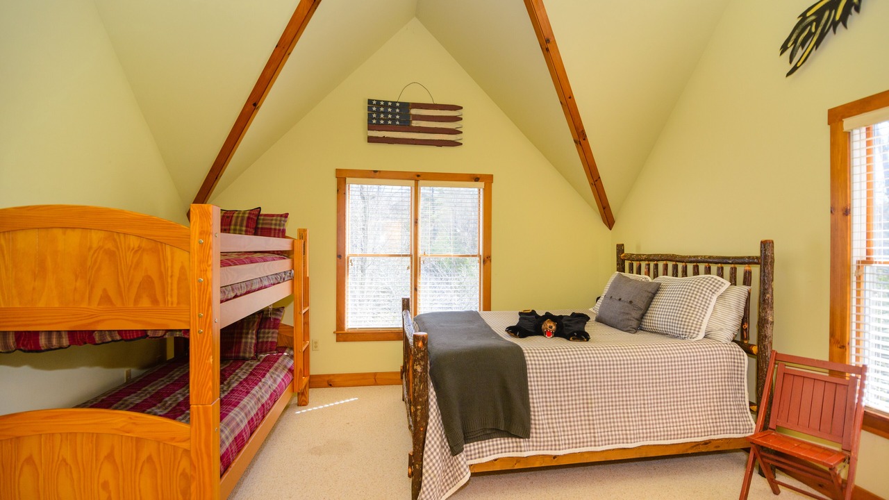 Photo of Bedroom in Lake Toxaway
