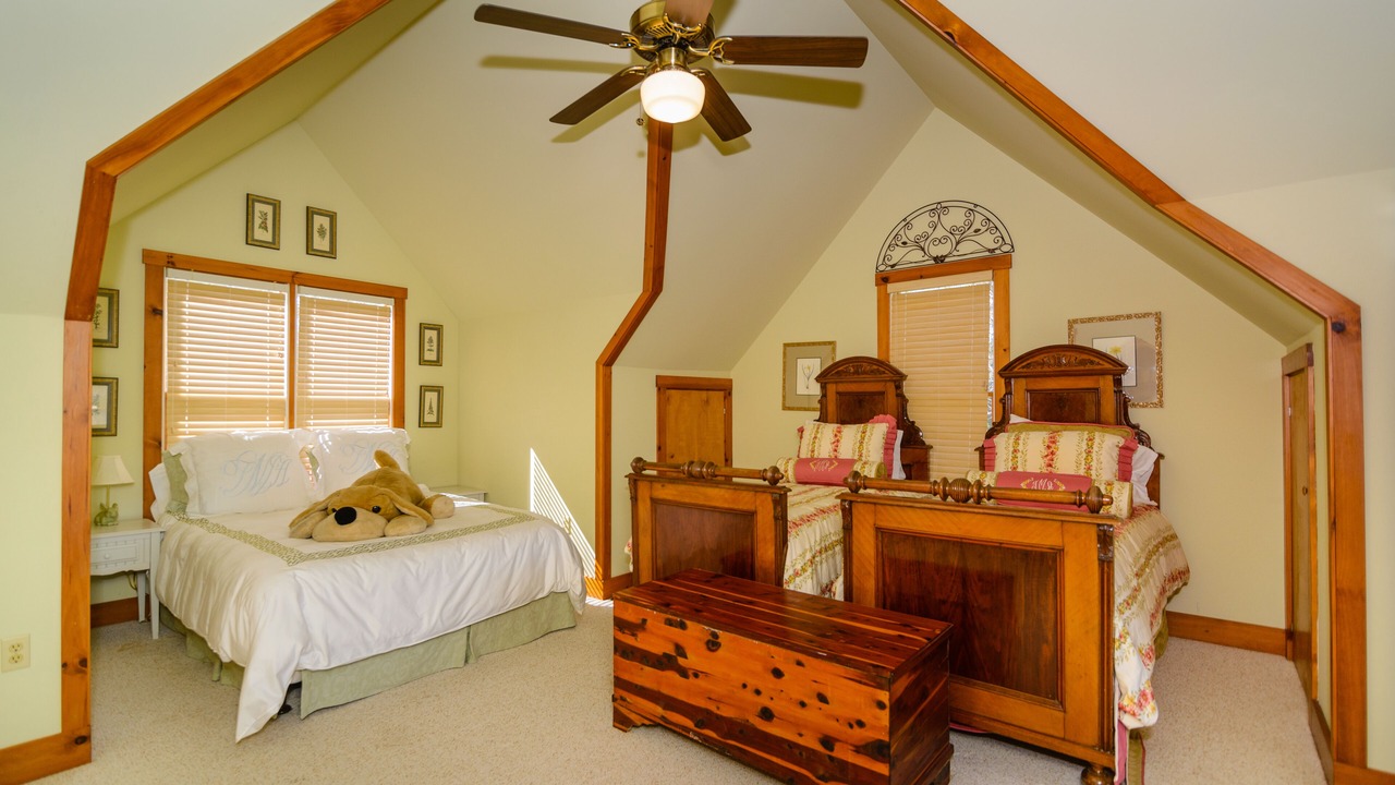 Photo of Bedroom in Lake Toxaway