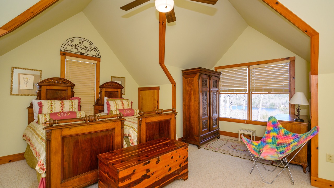 Photo of Bedroom in Lake Toxaway