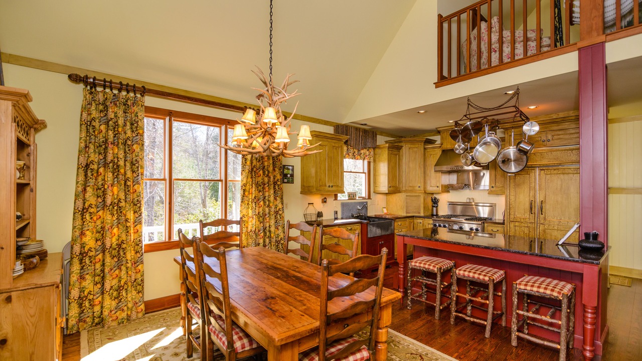 Photo of Kitchen in Lake Toxaway