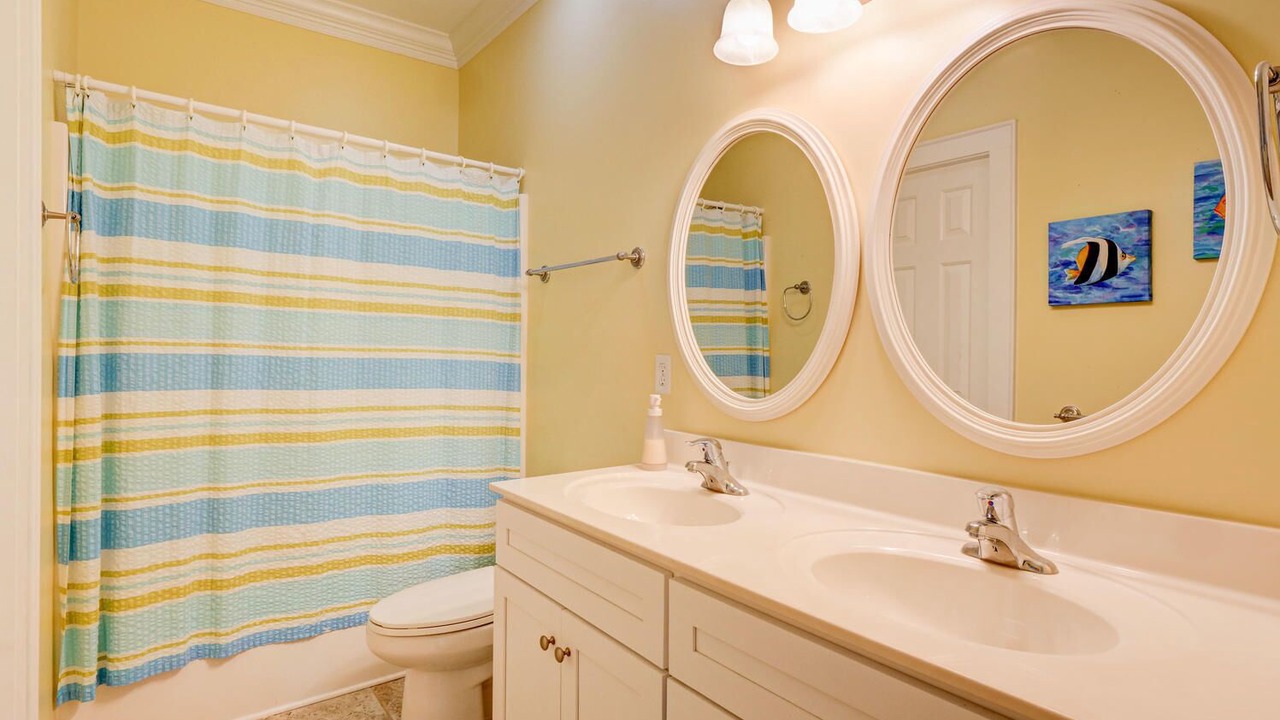Photo of Bathroom in Wilmington Beach
