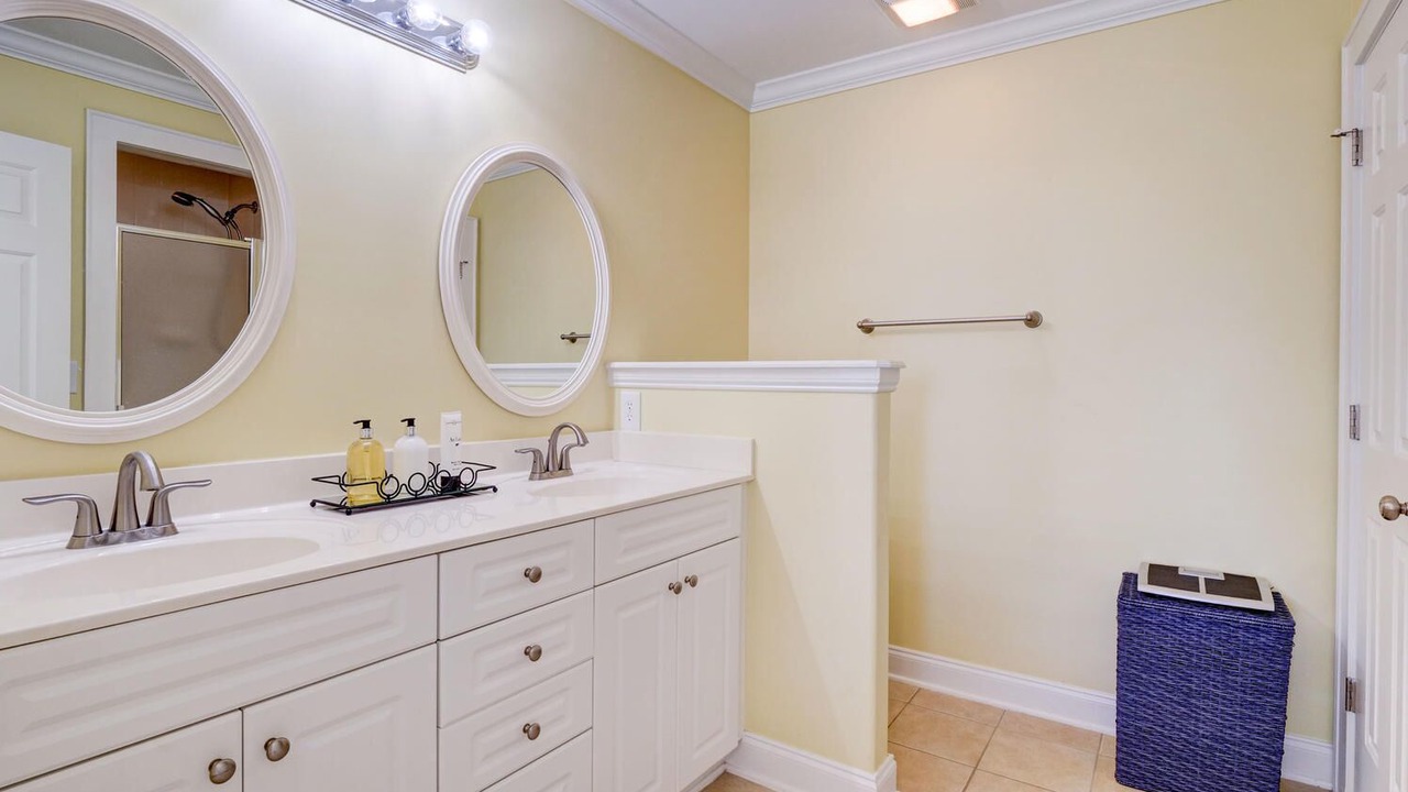 Photo of Bathroom in Wilmington Beach