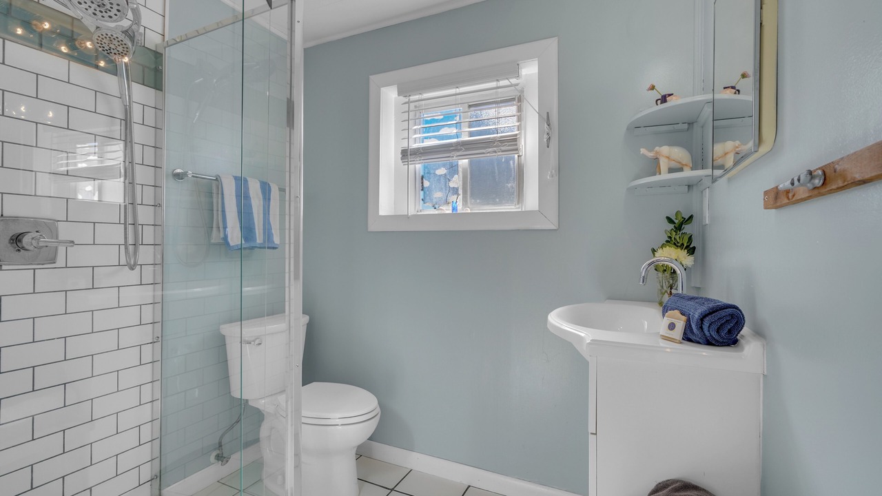 Photo of Bathroom in Colington