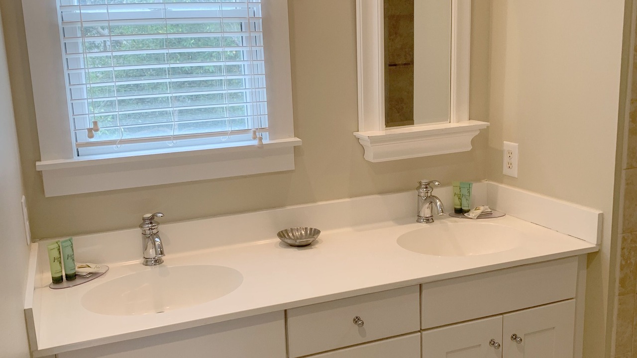 Photo of Bathroom in Cape Fear Station