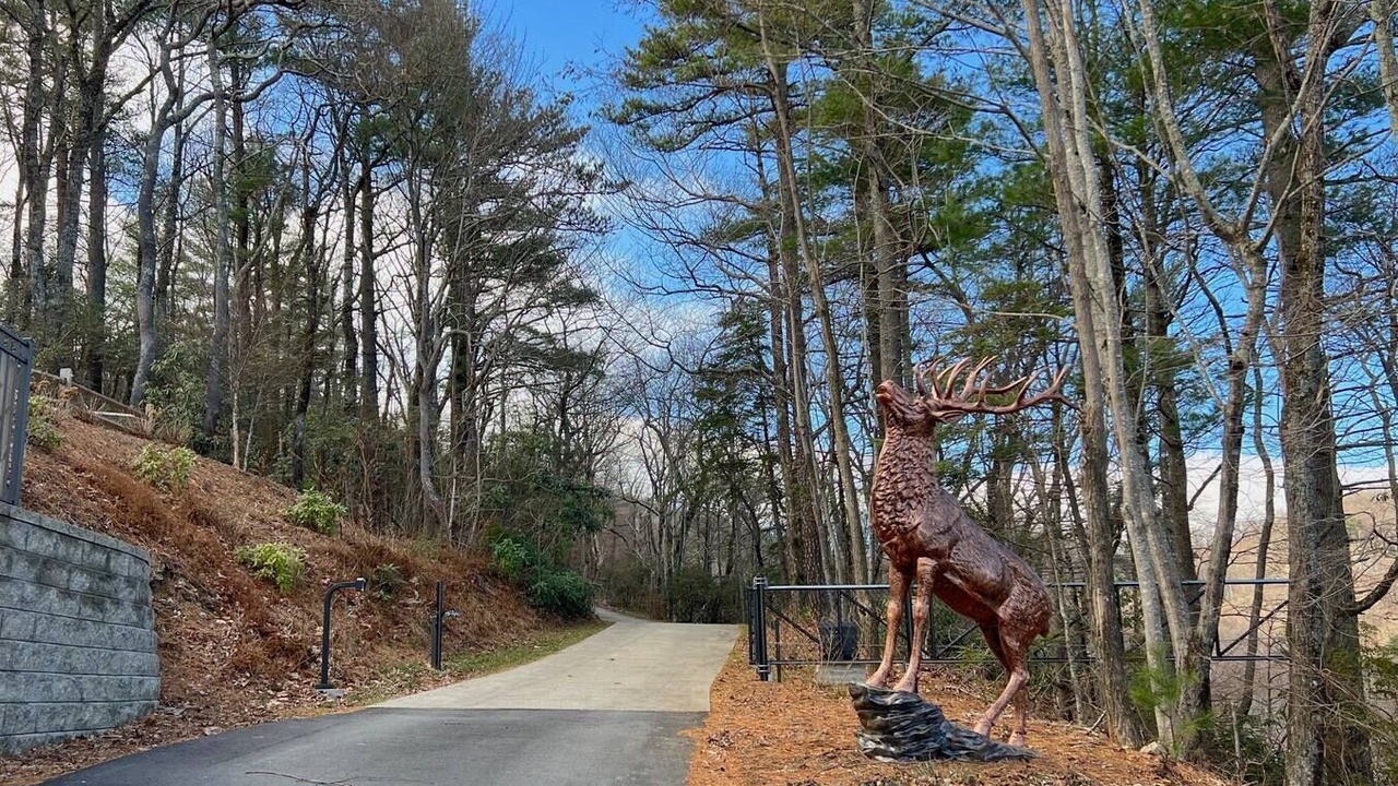 Photo of Others in Apple Ridge