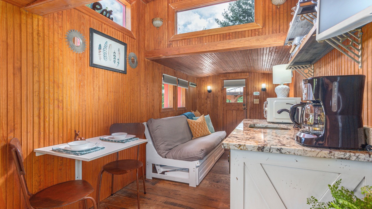 Photo of Livingroom in Waynesville