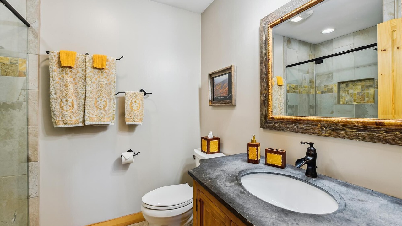 Photo of Bathroom in Blowing Rock