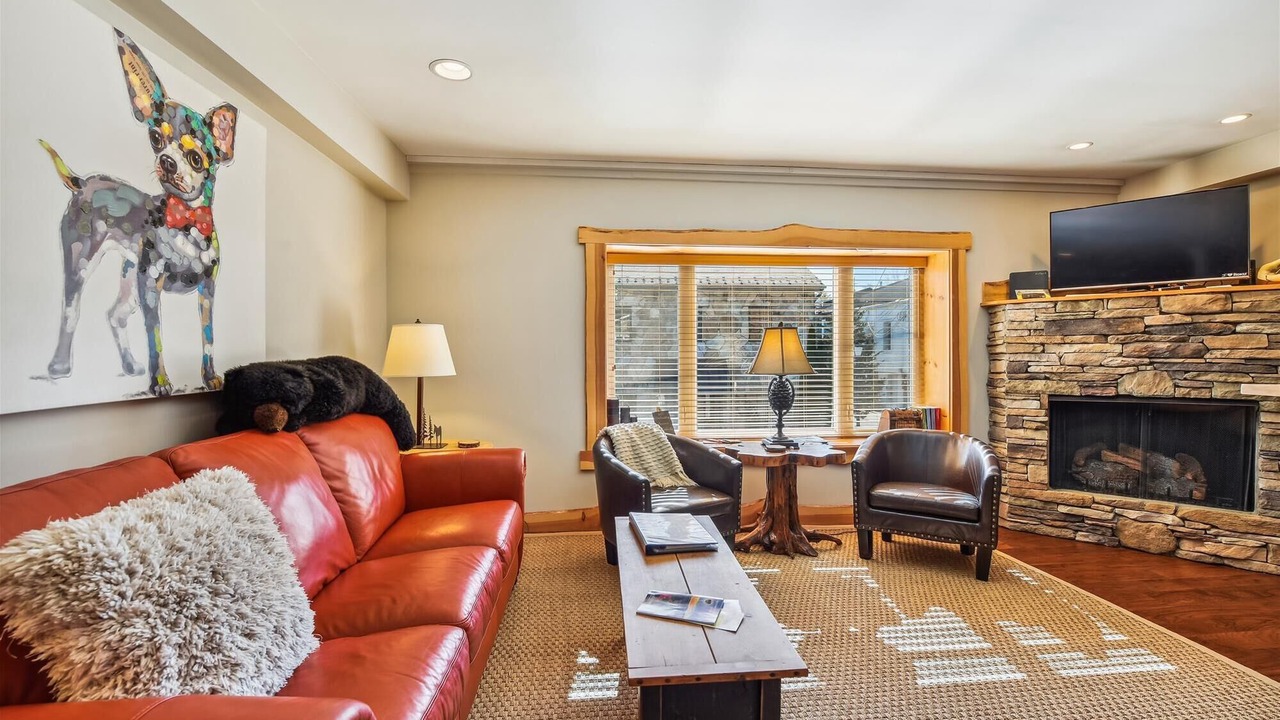 Photo of Livingroom in Blowing Rock