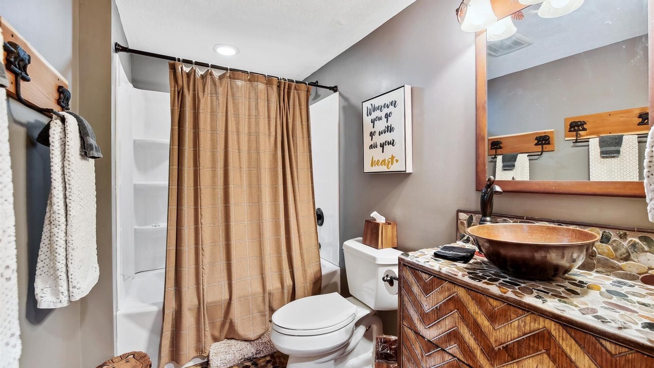 Photo of Bathroom in Blowing Rock
