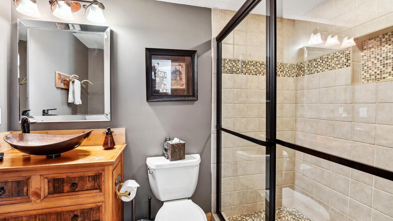 Photo of Bathroom in Blowing Rock