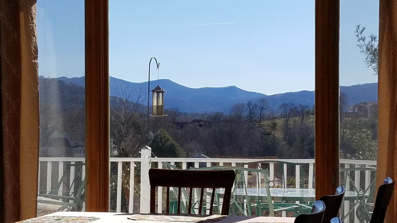 Photo of Bedroom in Weaverville