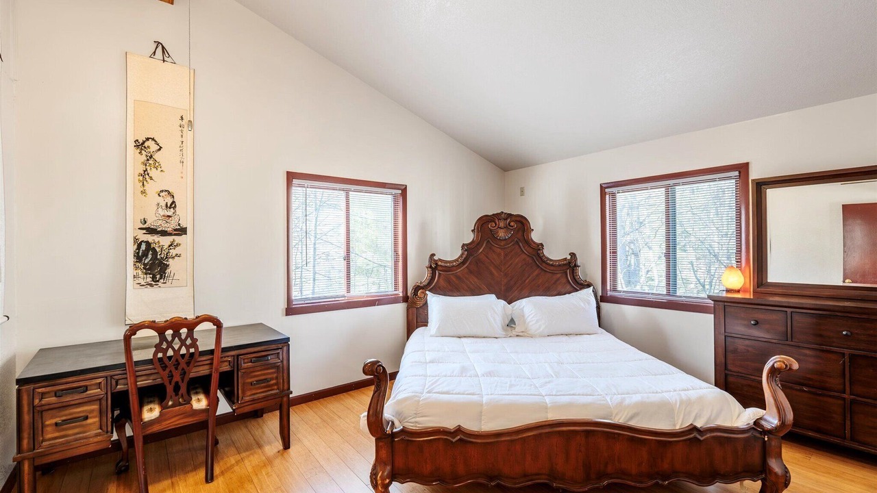 Photo of Bedroom in Hot Springs