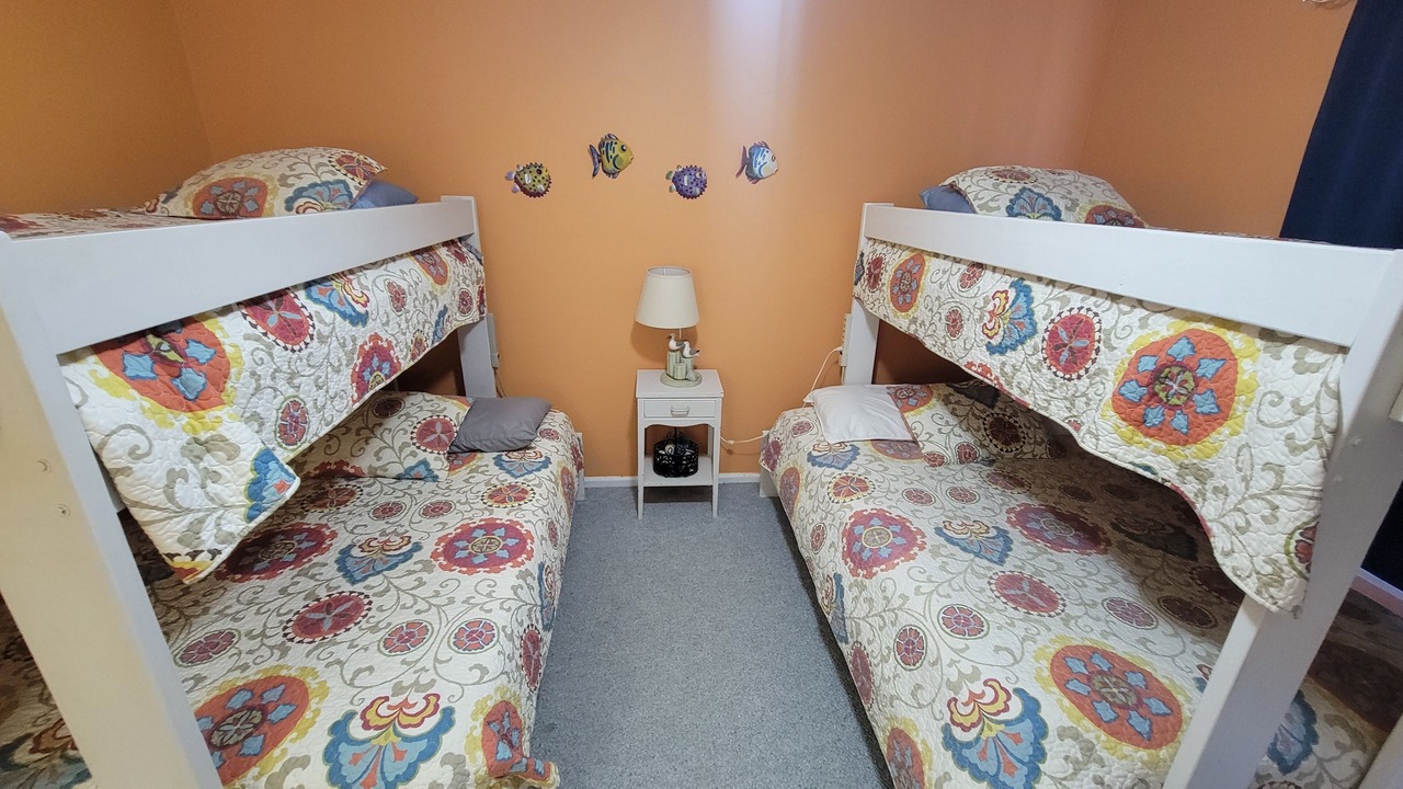 Photo of Bedroom in Pine Knoll Shores