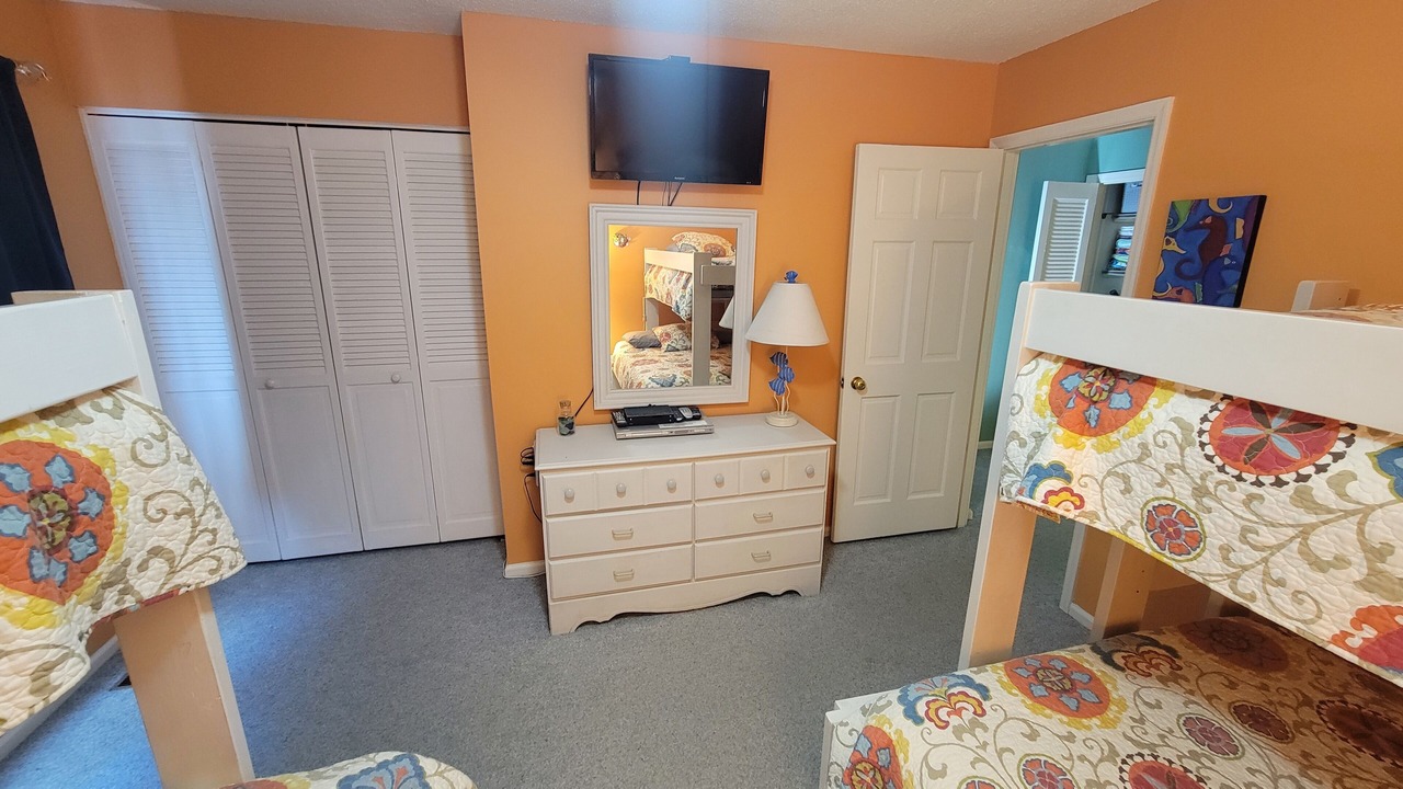 Photo of Bedroom in Pine Knoll Shores