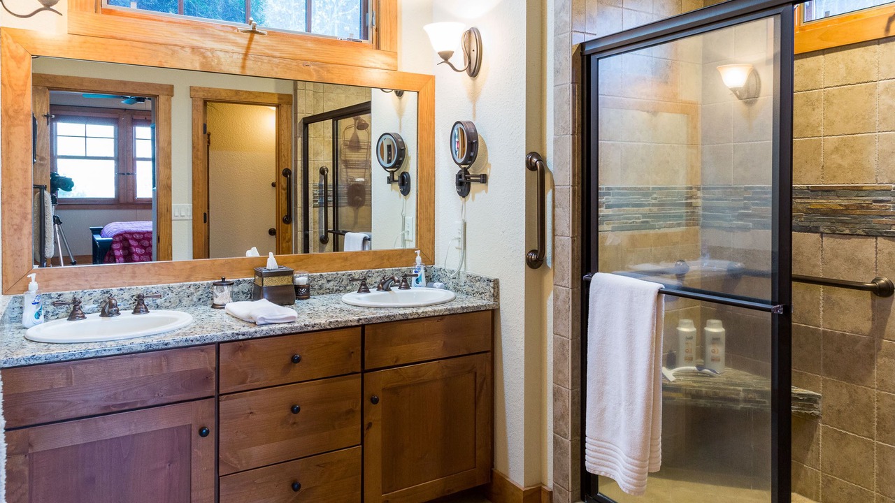 Photo of Bathroom in Bear Lake Reserve