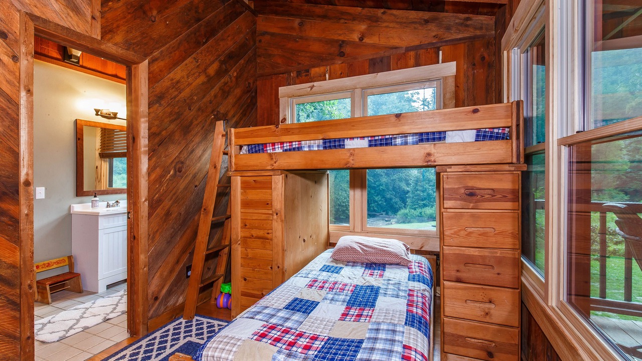 Photo of Bedroom in Sapphire