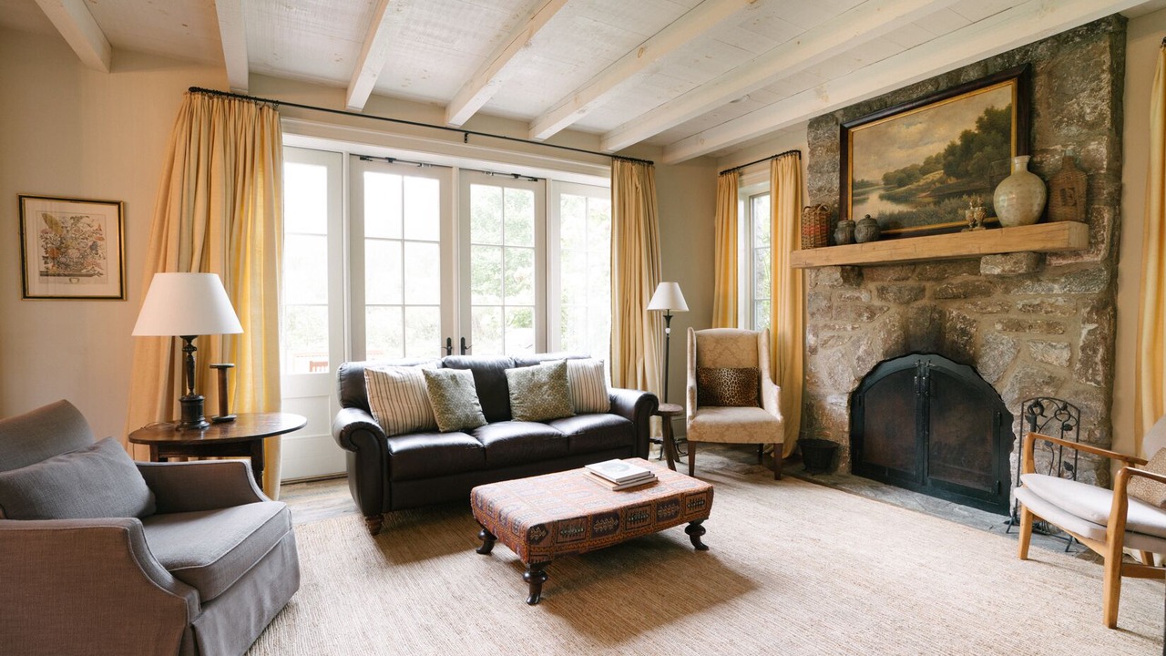 Photo of Livingroom in Canton