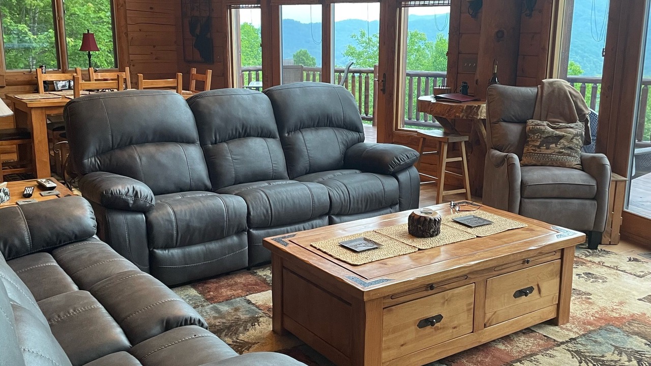 Photo of Livingroom in Whittier