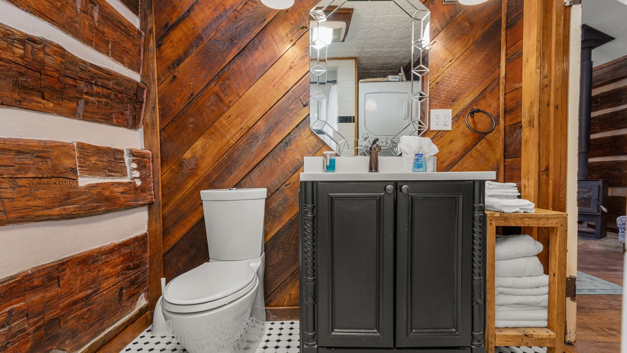 Photo of Bathroom in Fairview