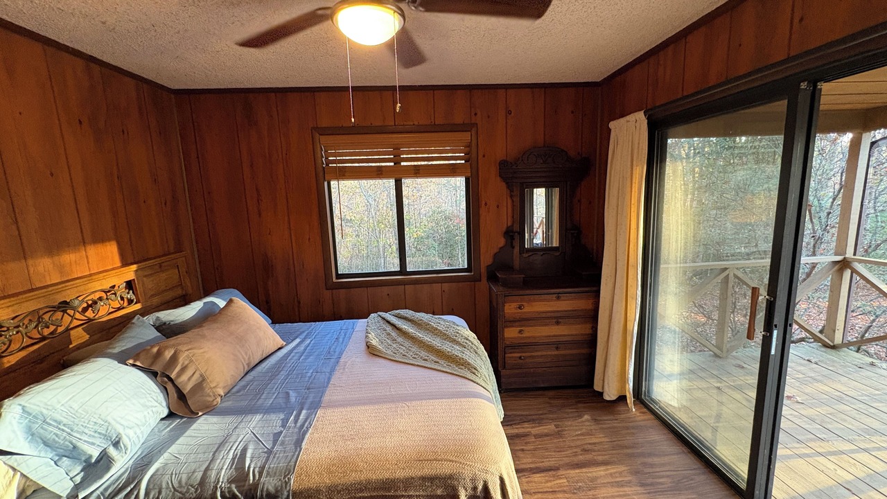 Photo of Bedroom in Murphy