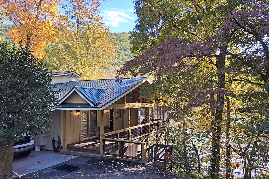 Photo of Bedroom in Lake Lure