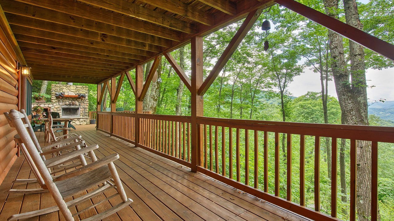 Photo of Patio Balcony in Waynesville