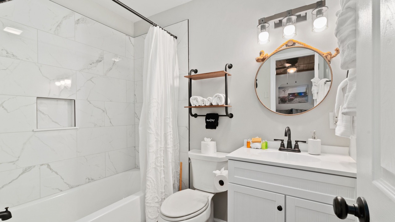 Photo of Bathroom in Maggie Valley