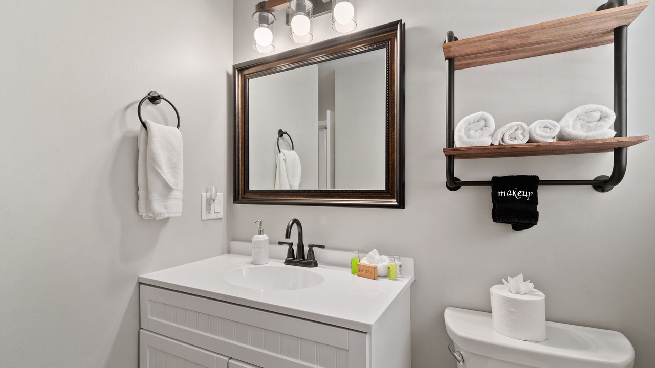 Photo of Bathroom in Maggie Valley