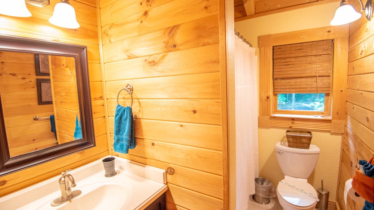 Photo of Bathroom in Buck Mountain