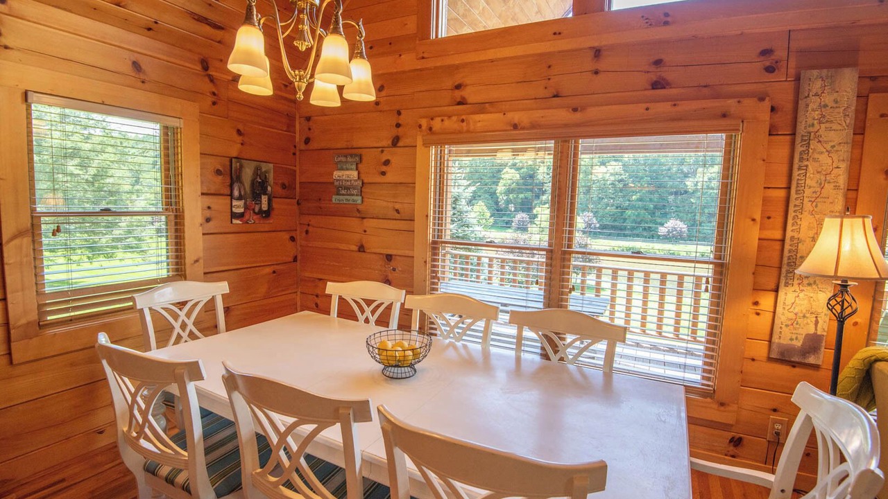 Photo of Bedroom in Piney Creek