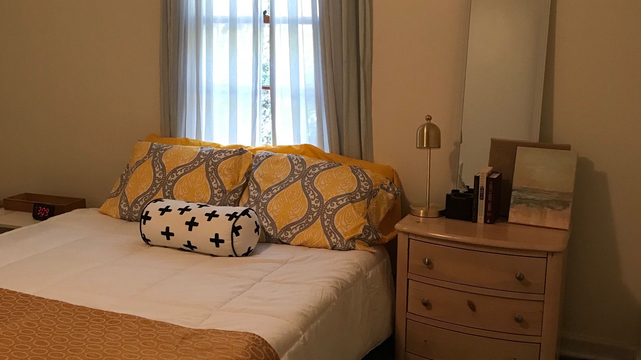 Photo of Bedroom in Robbinsville