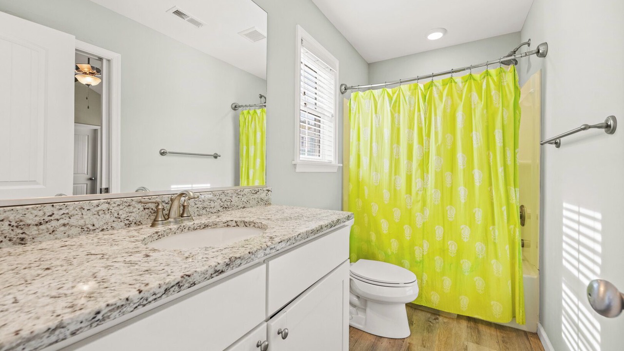 Photo of Bathroom in Bermuda Bay