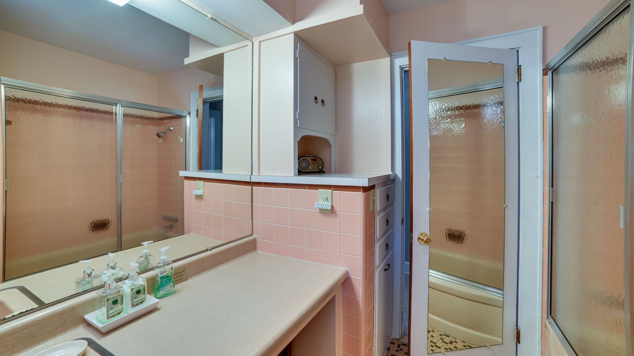 Photo of Bathroom in Morehead City