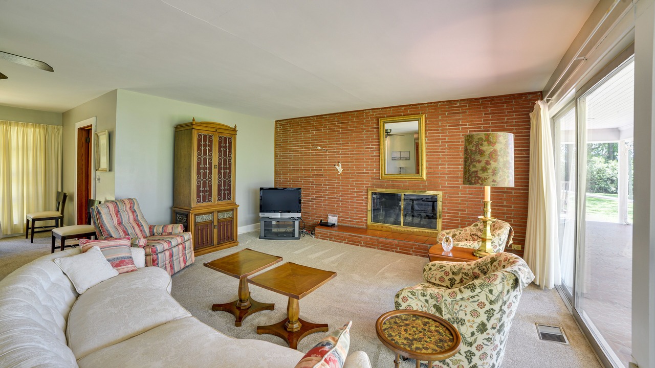 Photo of Bedroom in Morehead City