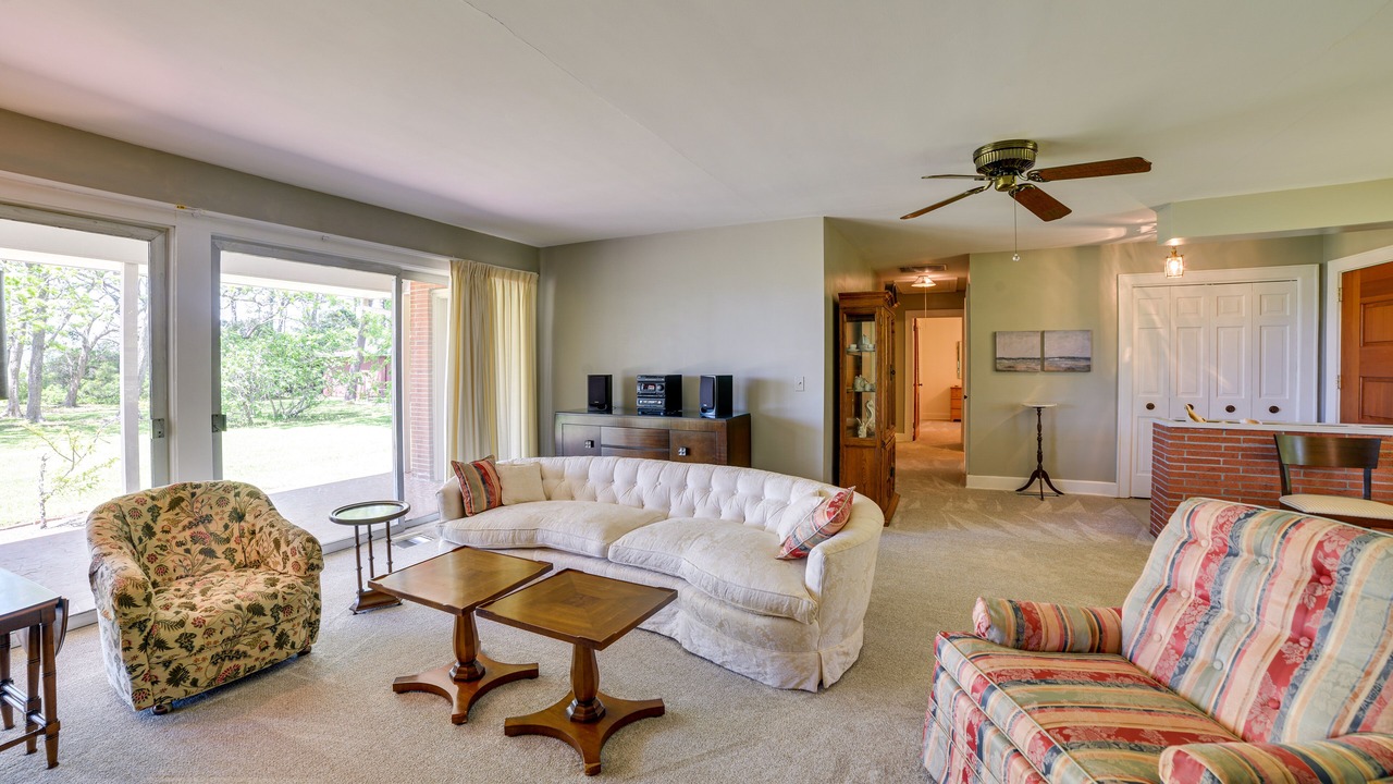 Photo of Livingroom in Morehead City