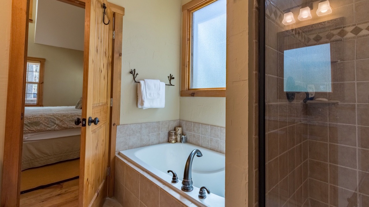 Photo of Bathroom in Sapphire