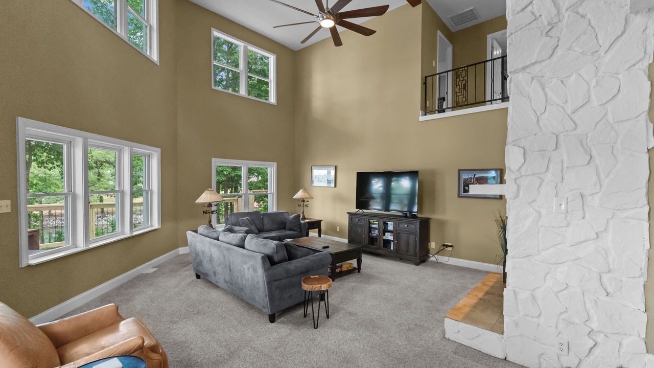 Photo of Livingroom in Lake Norman of Catawba