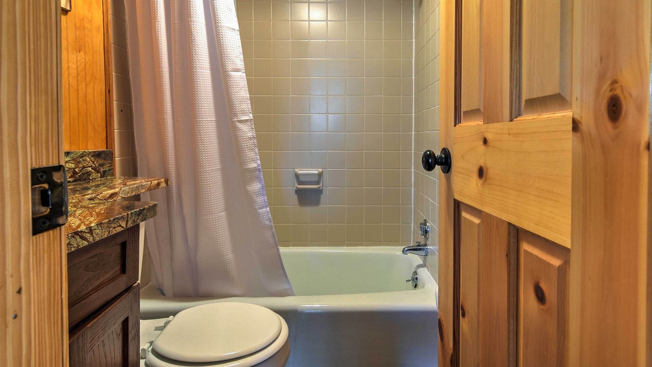 Photo of Bathroom in Beech Mountain