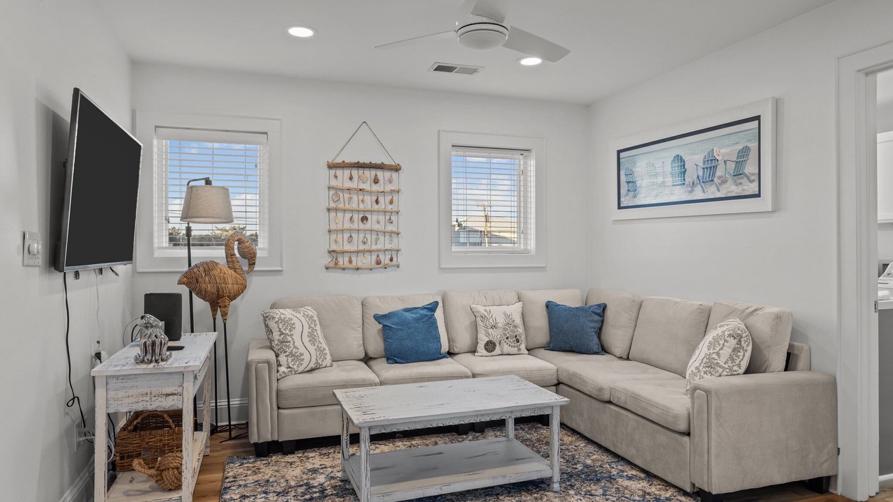 Photo of Livingroom in Atlantic Beach