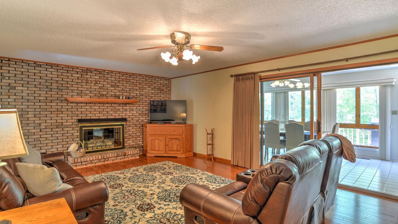 Photo of Livingroom in Skyland