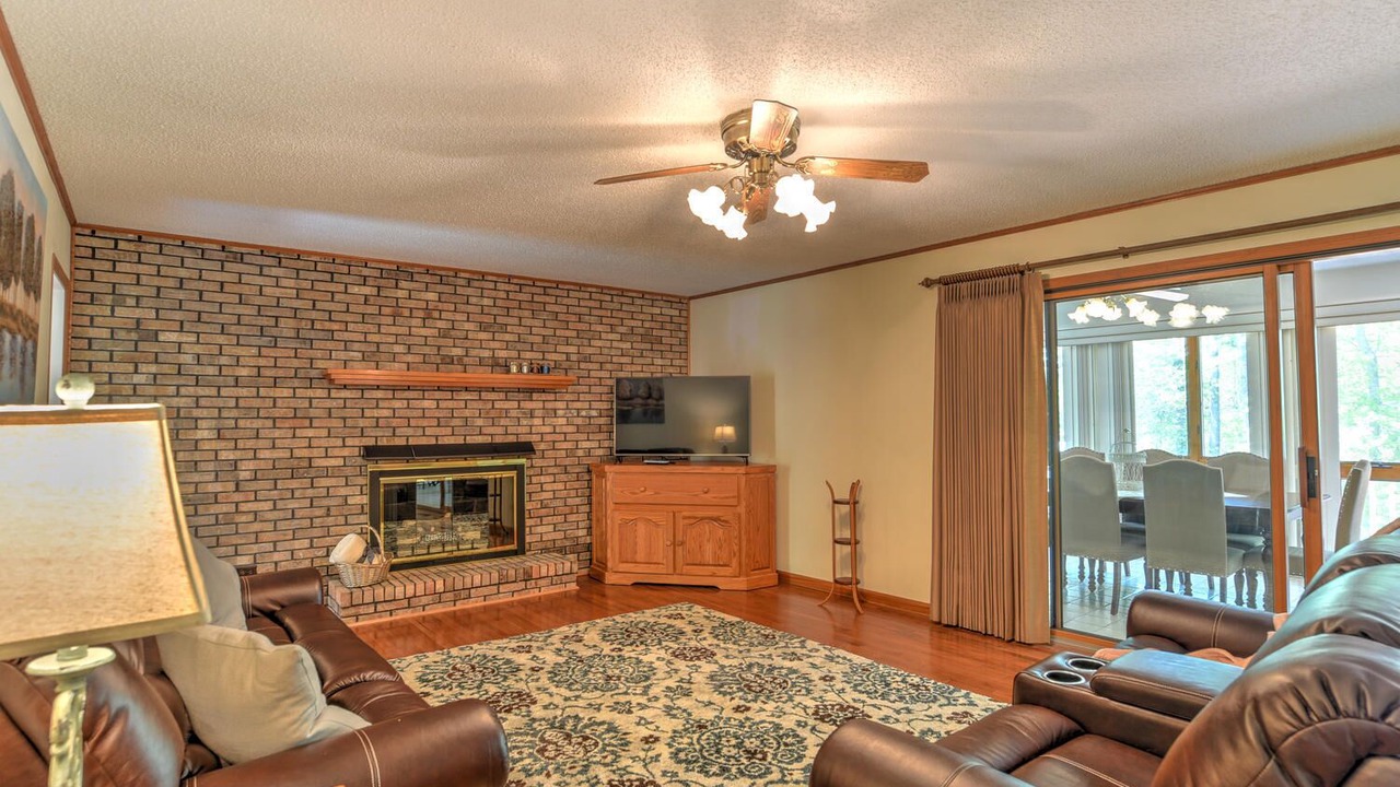 Photo of Livingroom in Skyland